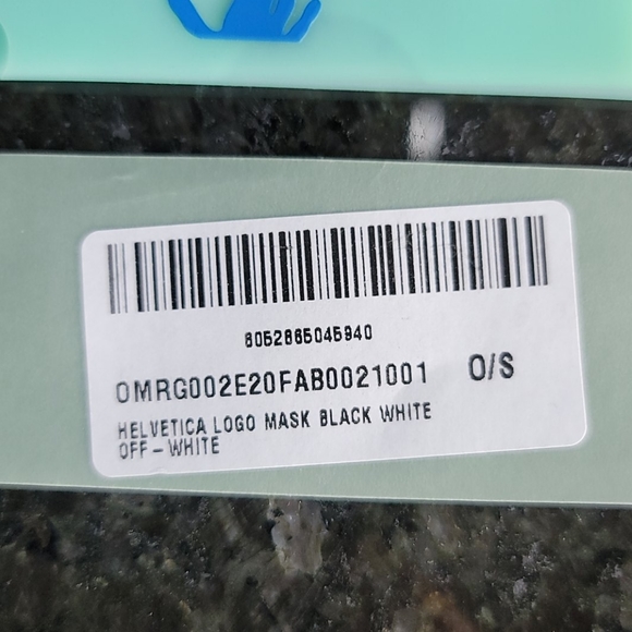 OFF WHITE Virgil Abloh Helvicta Face Mask - Picture 2 of 2